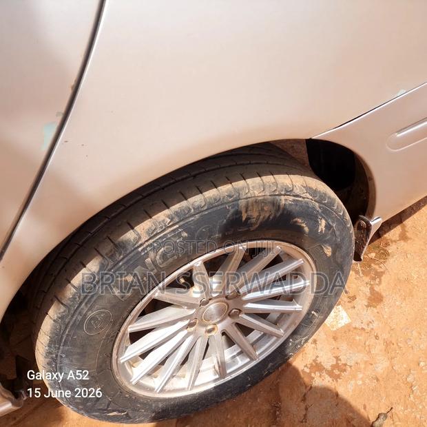 Toyota Premio 2005 Silver