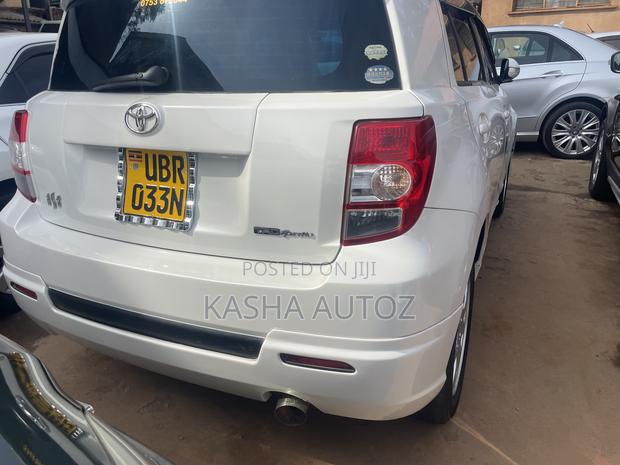 Toyota IST 2009 White