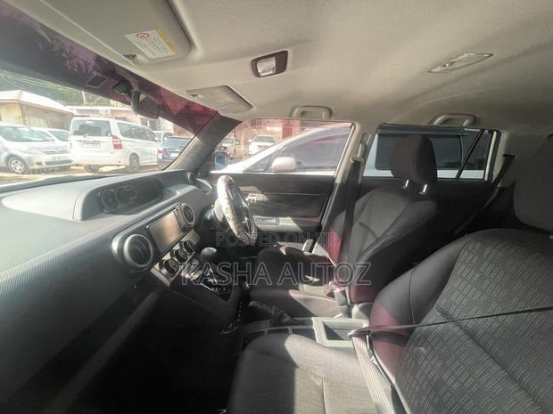 Toyota Corolla Rumion 2011 White