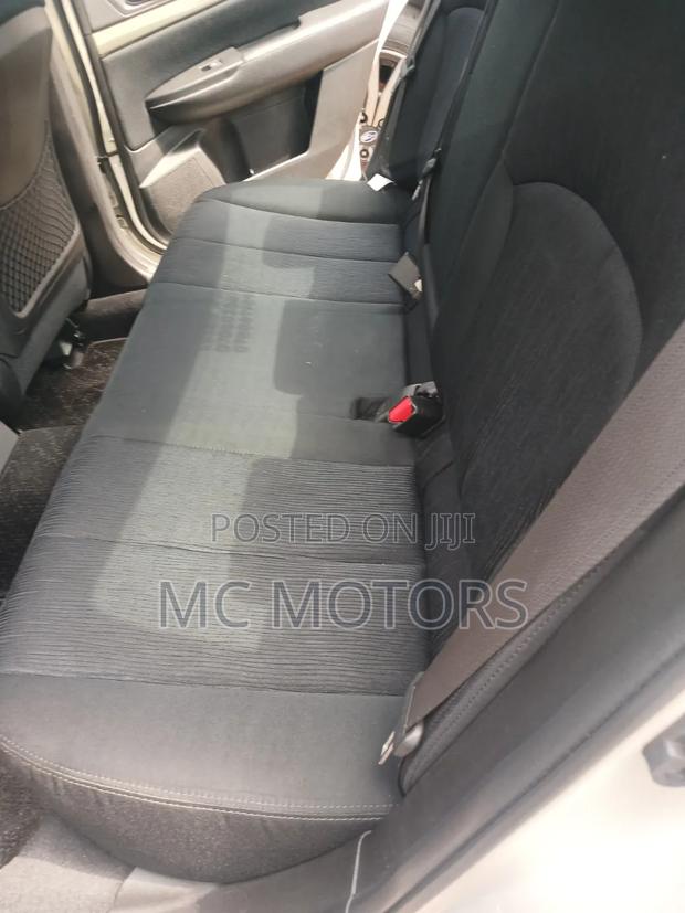 Subaru Legacy 2.0D Estate 2012 White