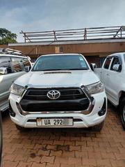 Toyota Hilux 2015 White for sale