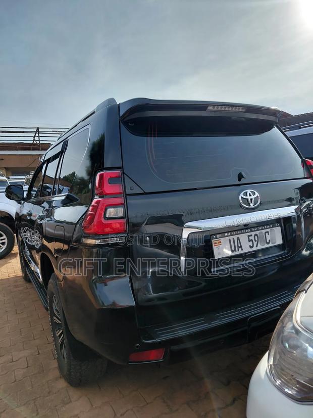 Toyota Land Cruiser Prado 2014 Black