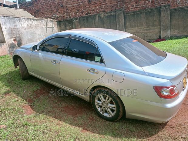 Toyota Mark X 2005 Silver