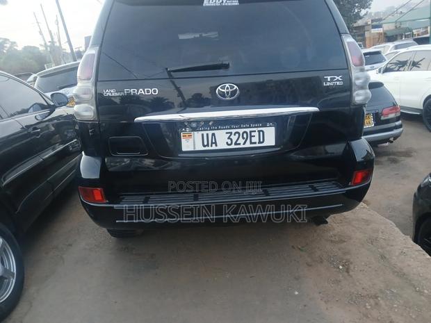 Toyota Land Cruiser Prado 2006 Black