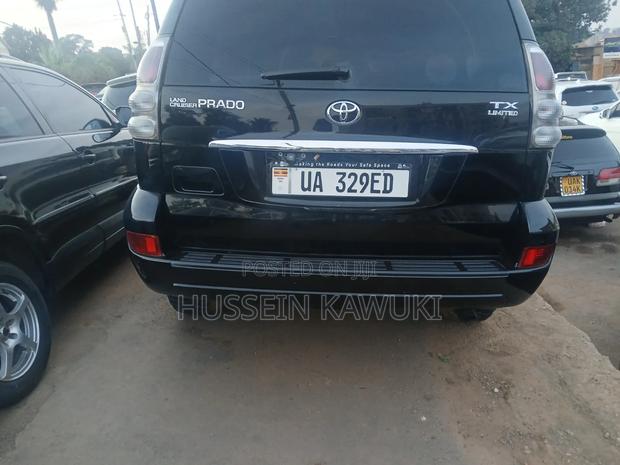 Toyota Land Cruiser Prado 2006 Black