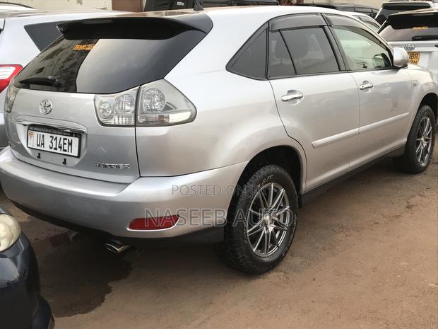 Toyota Harrier 2009 Silver