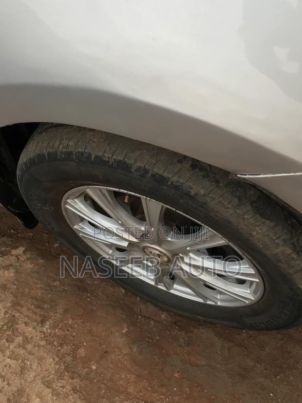 Toyota Ractis 2008 Silver