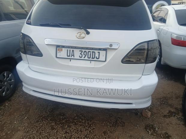 Toyota Harrier 1999 White