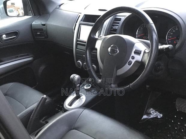 Nissan X-Trail 2012 Black