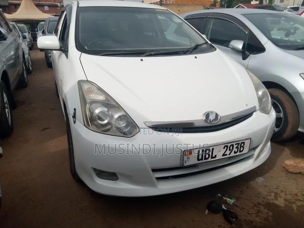 Toyota Wish 2006 White