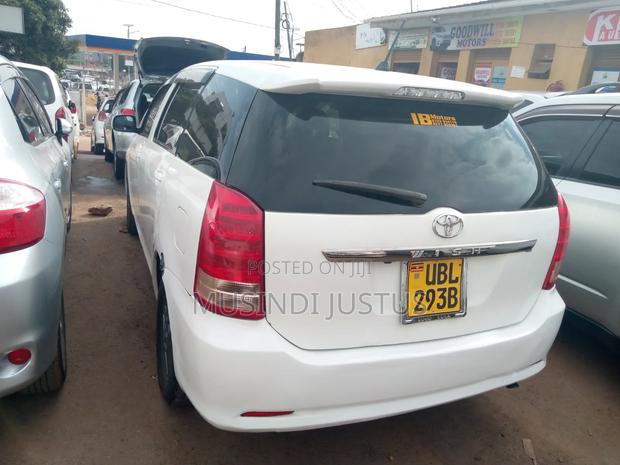 Toyota Wish 2006 White