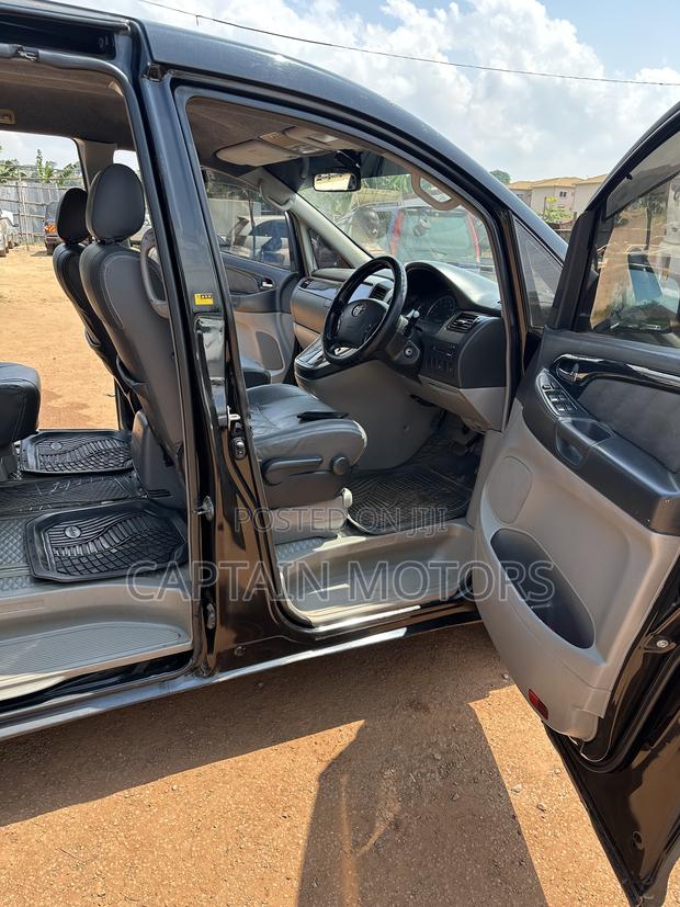 Toyota Alphard 2005 Black