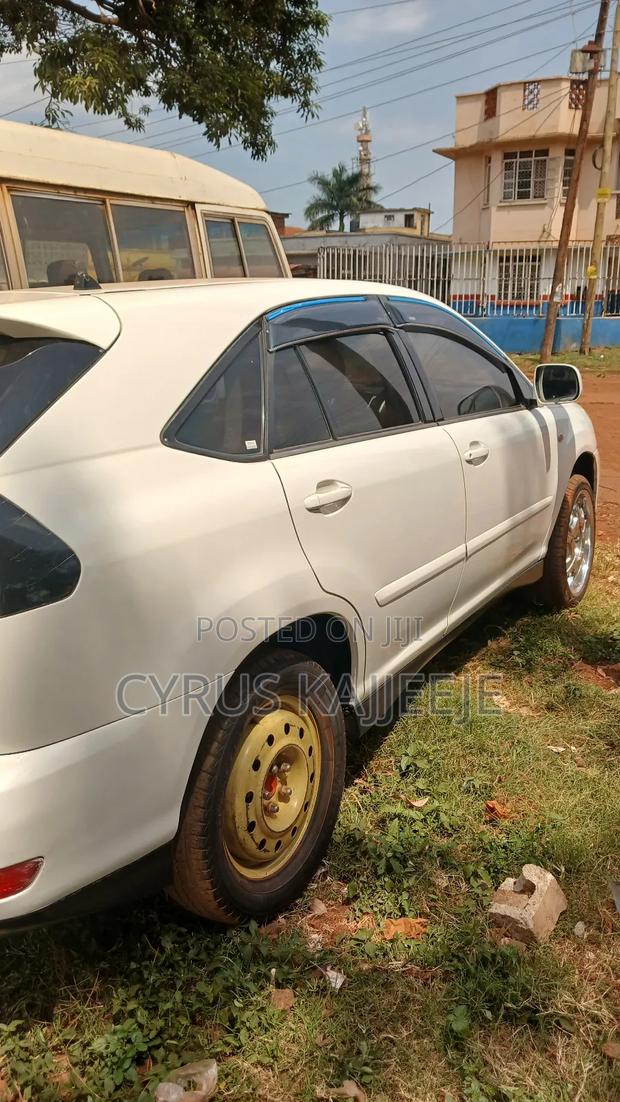 Toyota Harrier 2.4 2009 White