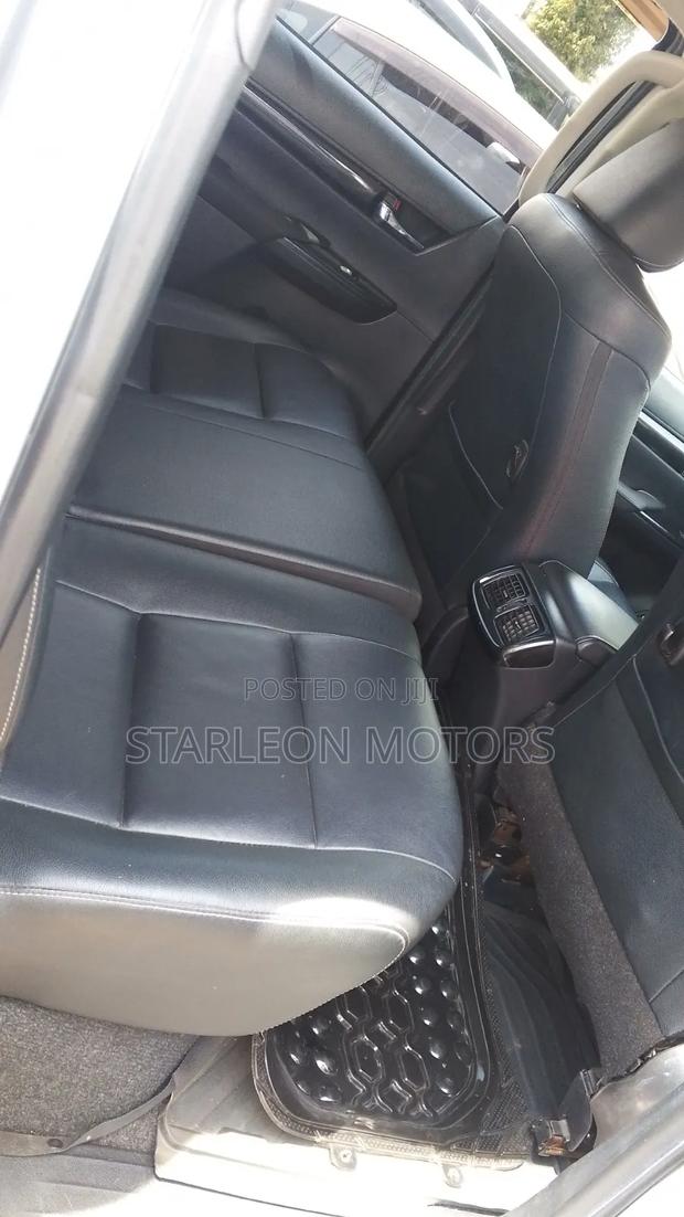 Toyota Hilux 2018 Silver
