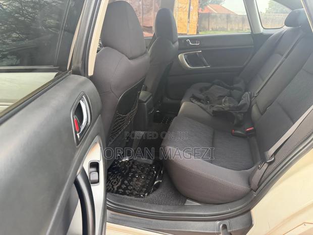 Subaru Legacy 2009 White