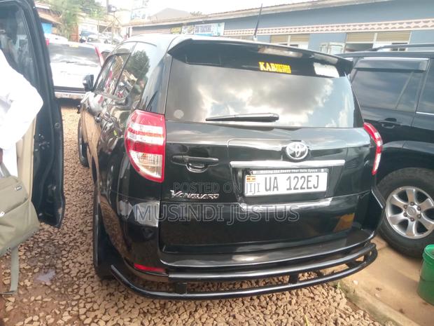 Toyota Vanguard 2008 Black