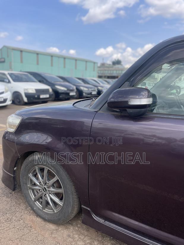 Toyota Rumion 1.5 FWD 2021 Maroon