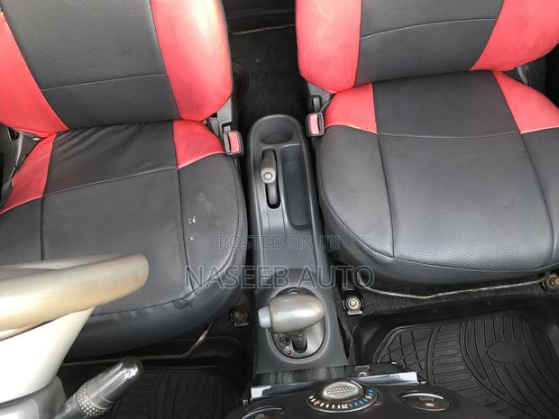 Toyota Vitz 2004 Silver