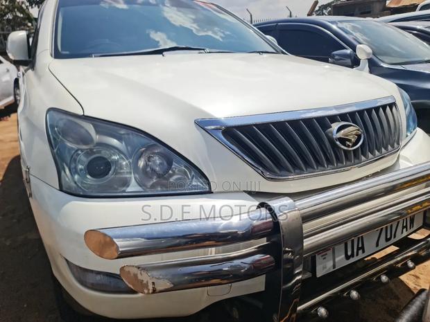 Toyota Harrier 2010 White
