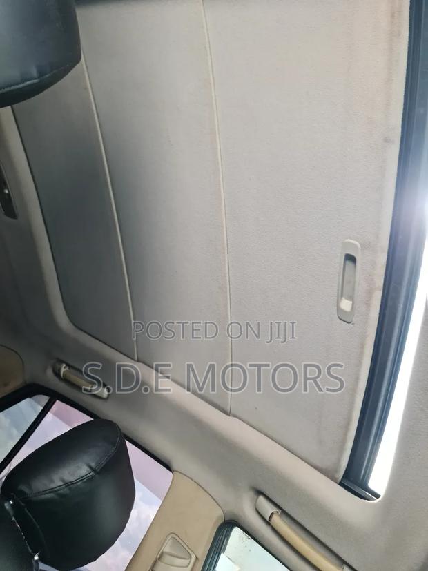 Toyota Harrier 2010 White