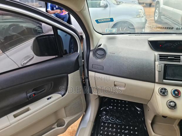 Toyota Passo Sette 2008 Silver