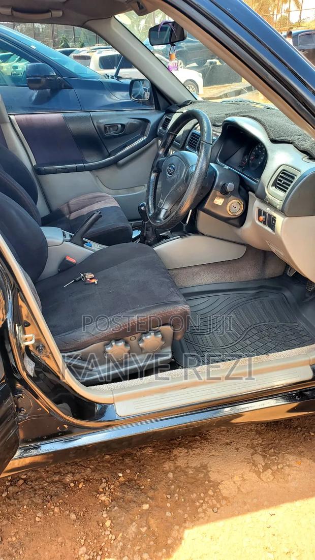 Subaru Forester 2000 Black