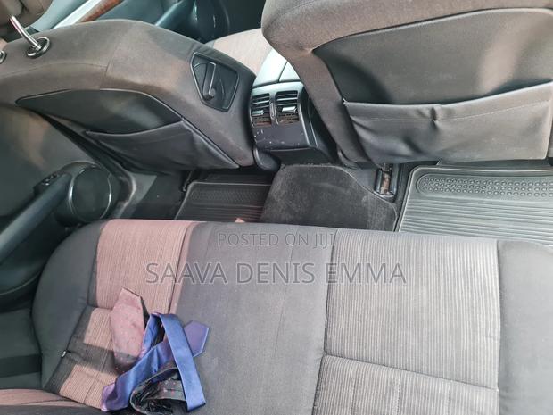 Mercedes-Benz C200 2010 Silver