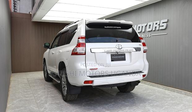 Toyota Land Cruiser Prado 2.7 2017 White