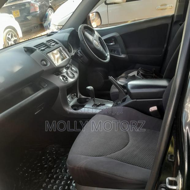 Toyota RAV4 2010 Black