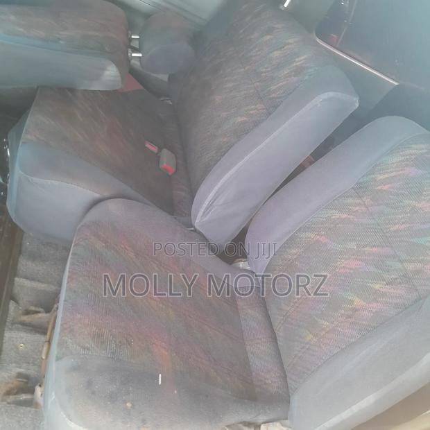 Toyota Noah 2006 White