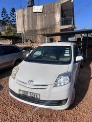 Toyota Passo Sette 2011 White for sale