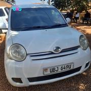 Toyota Sienta 2010 White for sale