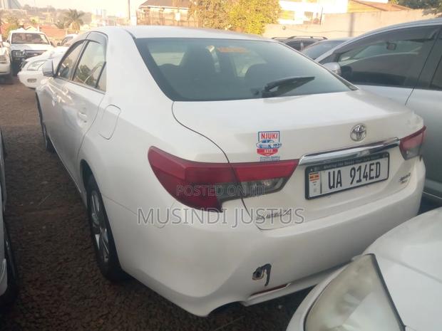 Toyota Mark X 2014 White