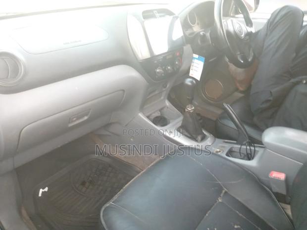 Toyota RAV4 Automatic 2003 Black