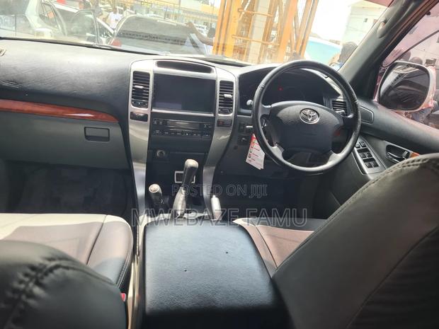 Toyota Land Cruiser Prado 2009 Silver