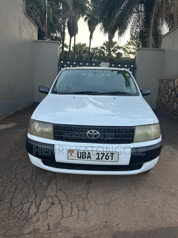 Toyota Probox 2002 White