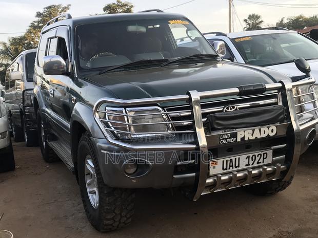 Toyota Land Cruiser Prado 2000 Green