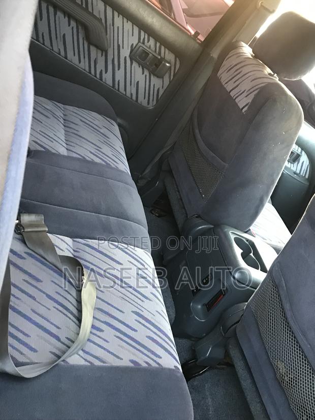 Toyota Land Cruiser Prado 2000 Green