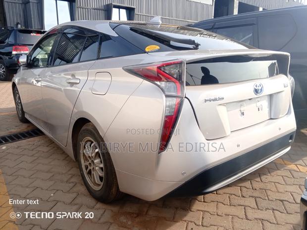 Toyota Prius Plug-In Hybrid 2025 White