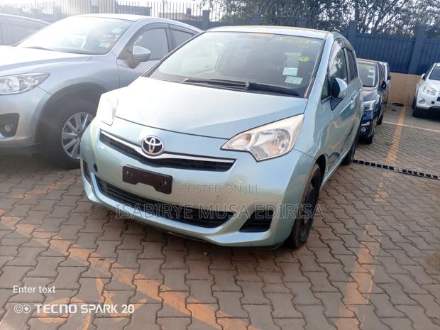 Toyota Ractis 2012 Gray