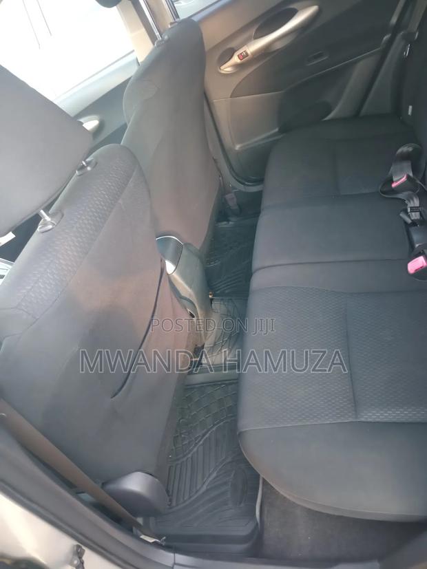 Toyota Auris 2008 Silver