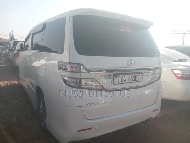 Toyota Alphard 2011 White