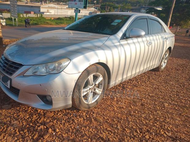 Toyota Mark X 2011 Silver