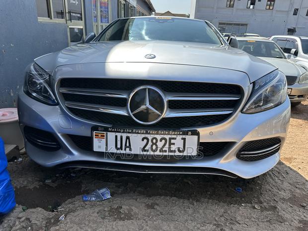 Mercedes-Benz C180 2015 Silver
