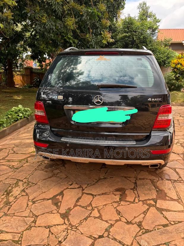 Mercedes-Benz M Class 2011 Black