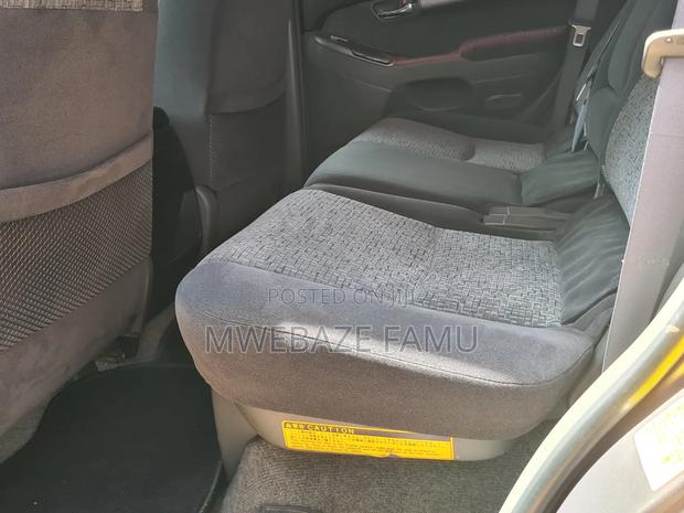 Toyota Land Cruiser Prado 2009 Gray