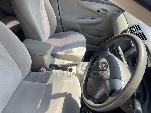 Toyota Axio 2012 Silver
