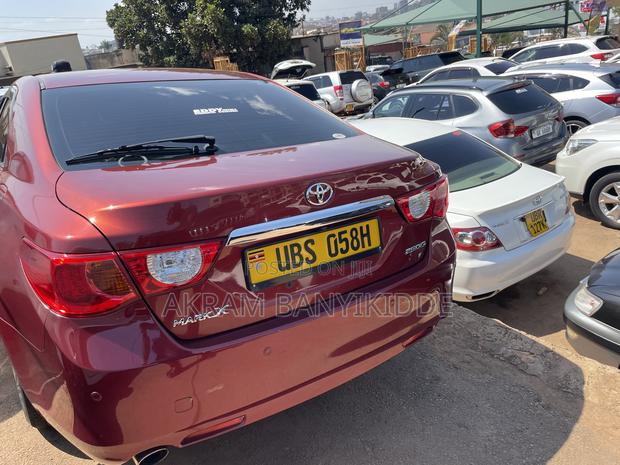 Toyota Mark X 2010 Maroon