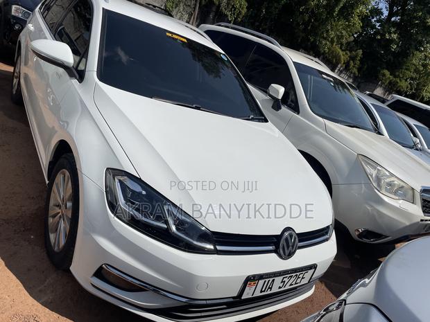 Volkswagen Golf 2017 White