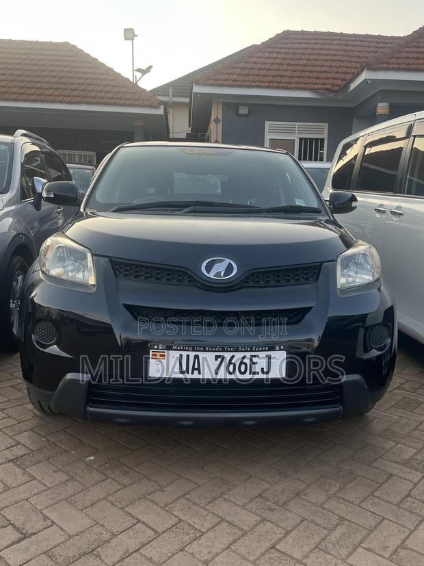 Toyota IST 2011 Black